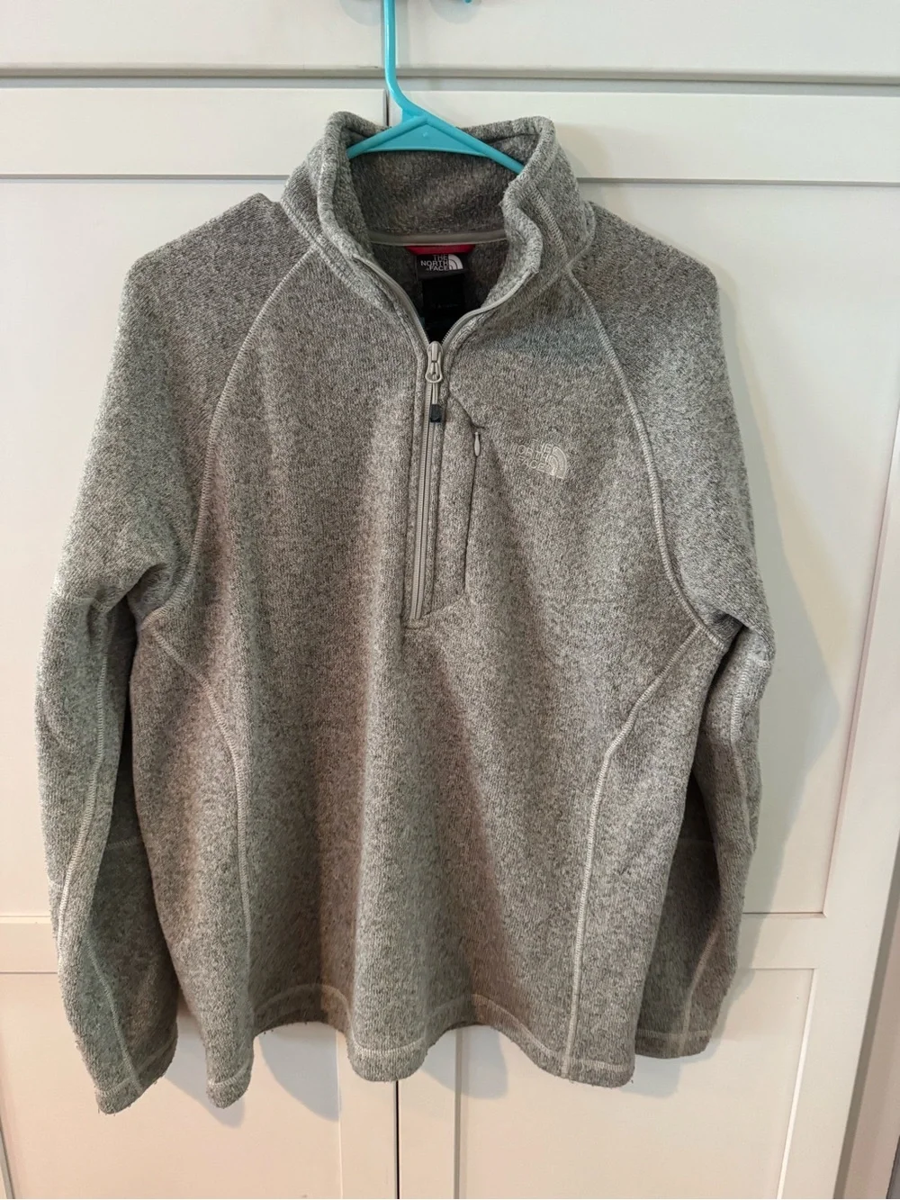 The North Face Men’s Gray Quarter-Zip Fleece Pullover